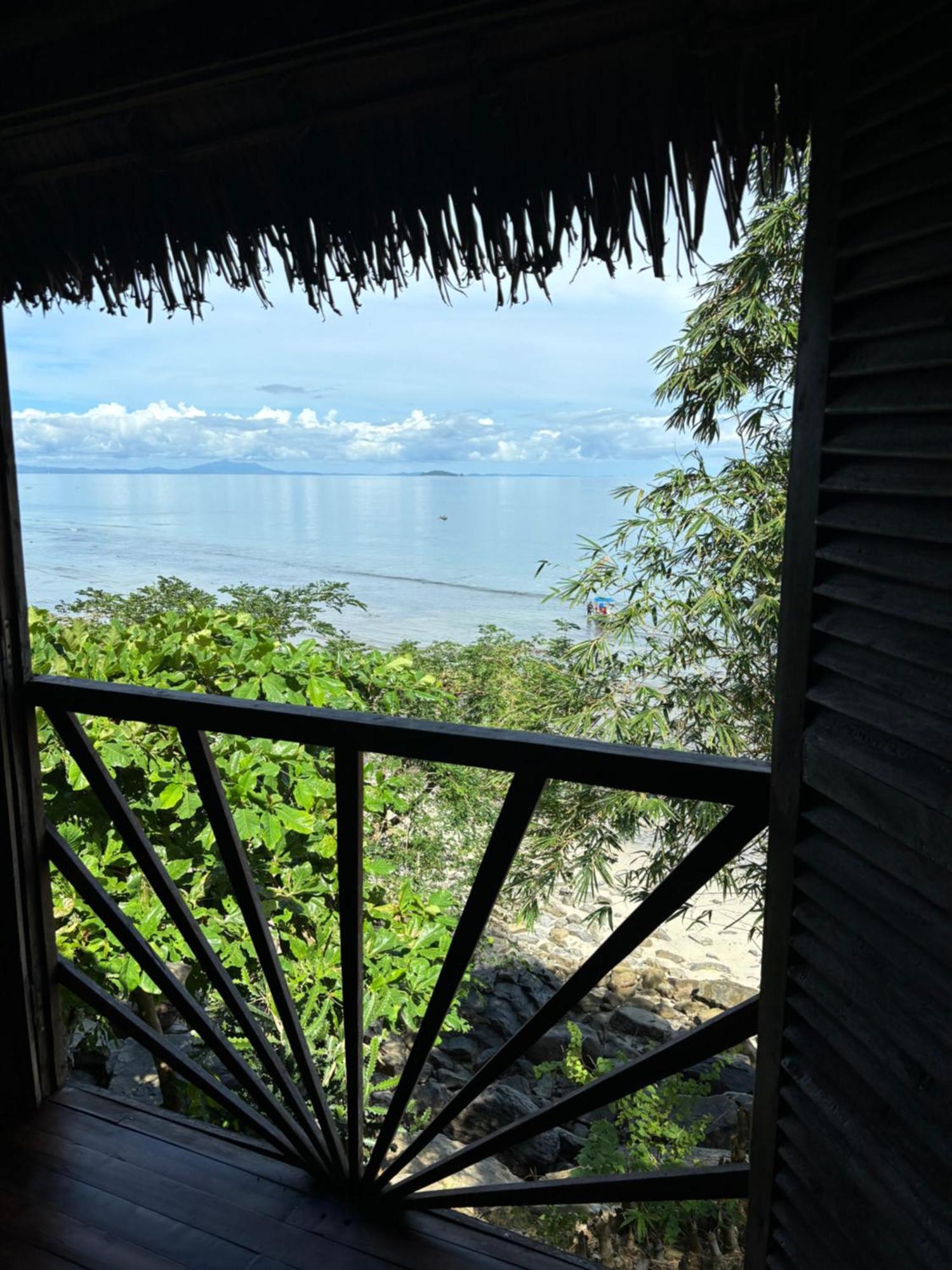 Nosy Komba Lodge Exterior foto